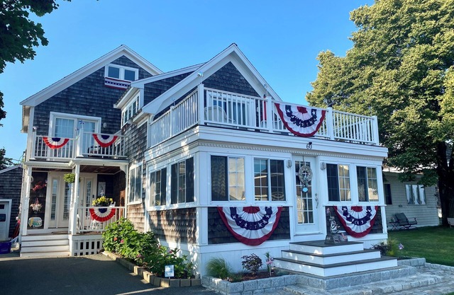 Quintessential Nantucket Style Beach House - primera vez en el mercado de alquiler de verano