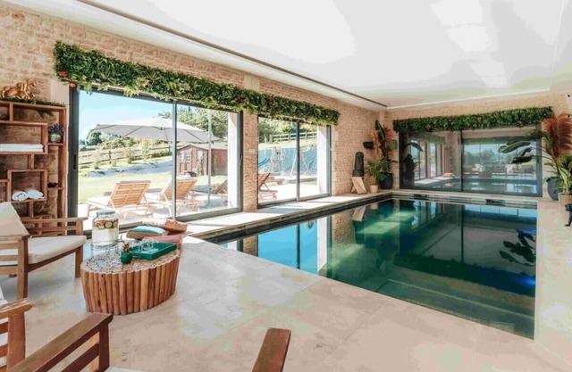 Luxurious residence with a heated swimming pool