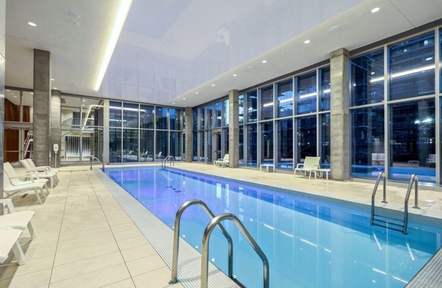 Luxury 2 bed 2 bath AAA Location