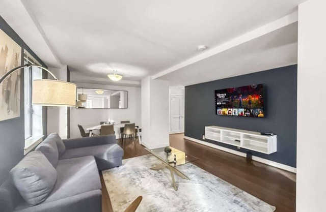 Luxury 2BD | Center City | 5 Beds | By JFK plaza