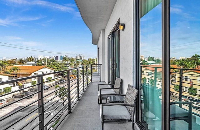 Luxury 3 bds APT Brand new, Perfectly located #301