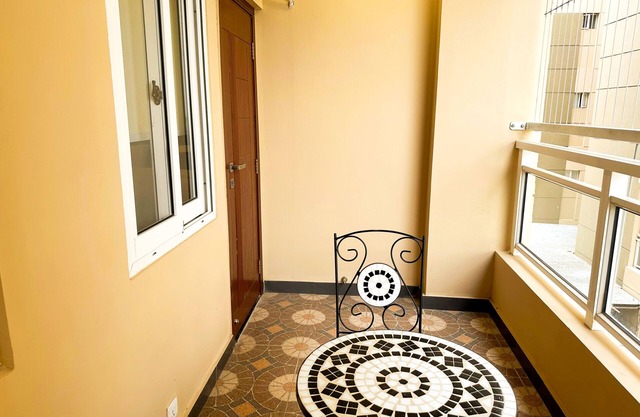 Luxury 3 Bedrooms Cozy Apartment on Shahrah-e-Faisal