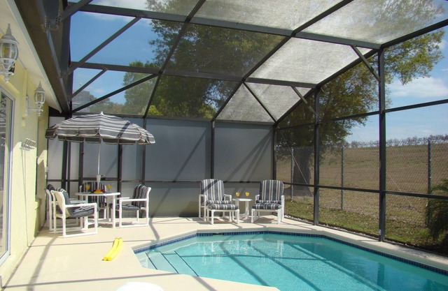 De lujo de 3 dormitorios 2 baños Villa con piscina, Wi-Fi gratuito, EE.UU. llama, HDTV Gratis