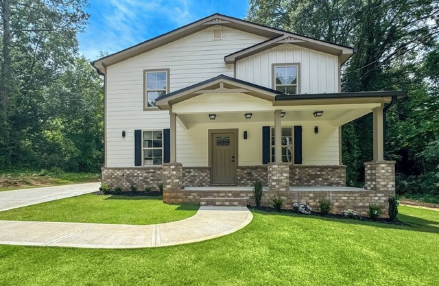 Luxury 4 Bedroom Stay in Stockbridge, GA!!!
