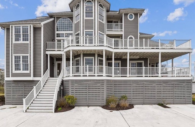 Luxury 6BR House w/ Private Hot Tub & More!