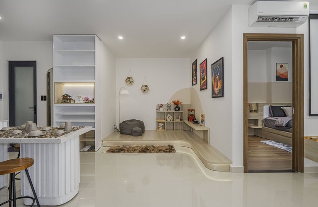 Luxury Apartment w/ River View in District 7