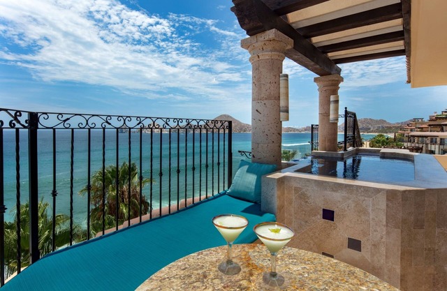 Enjoy Amazing Views Of The Ocean, Private Staff, Luxury Features - 1502