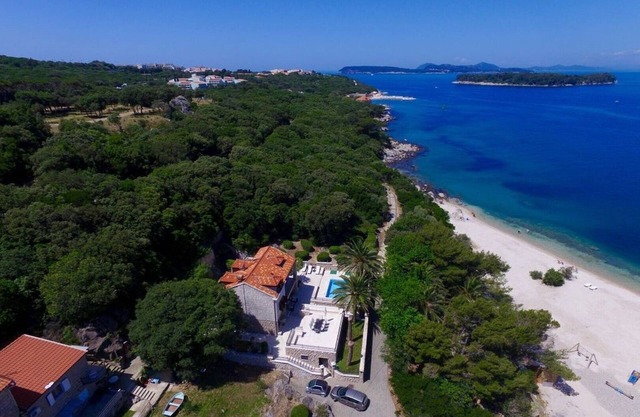 Villa Dubrovnik Oasis de lujo frente a la playa con piscina privada en Dubrovnik