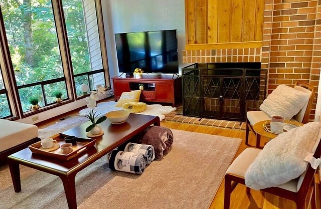 Luxury Bellevue 5 bedroom home