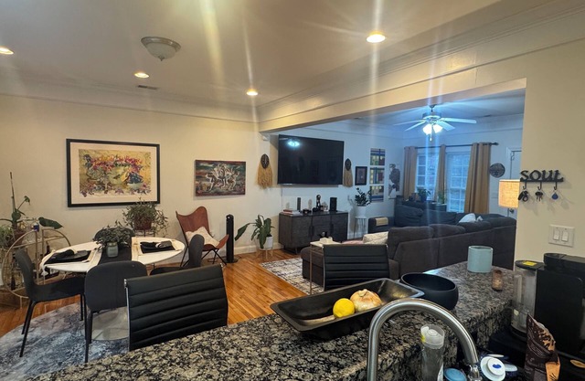 Luxury Canvas & Charm Retreat in Charlotte 28217