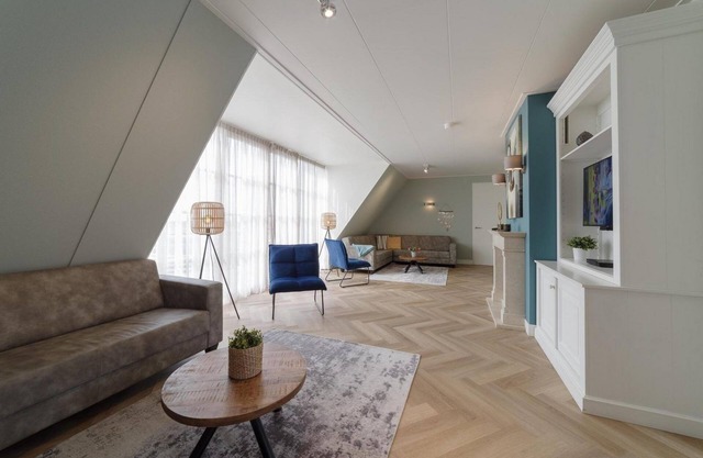 Luxury detached villa for 12 people with private swimming pool, Finnish sauna, whirlpool and trampoline in a small-scale park in Zeeland