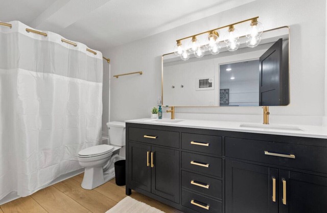 Luxury Living Next Door to Hospital