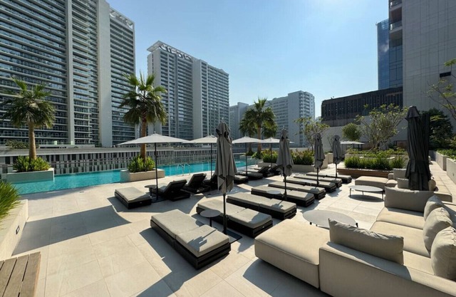Luxury Living Studio in the Heart of Business Bay