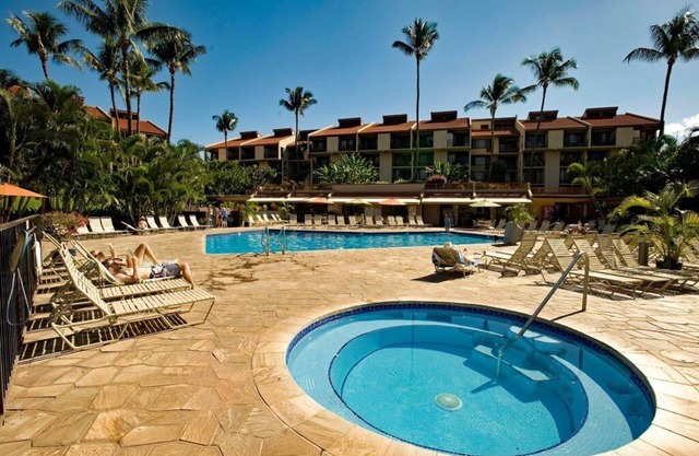 Ocean View King Suite: Pool, Hot Tub, Fast Wi-Fi