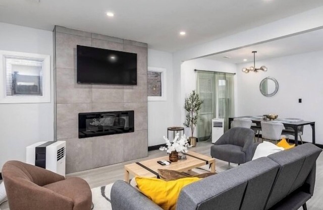 Modern Luxury 2 bed 1 bath Getaway