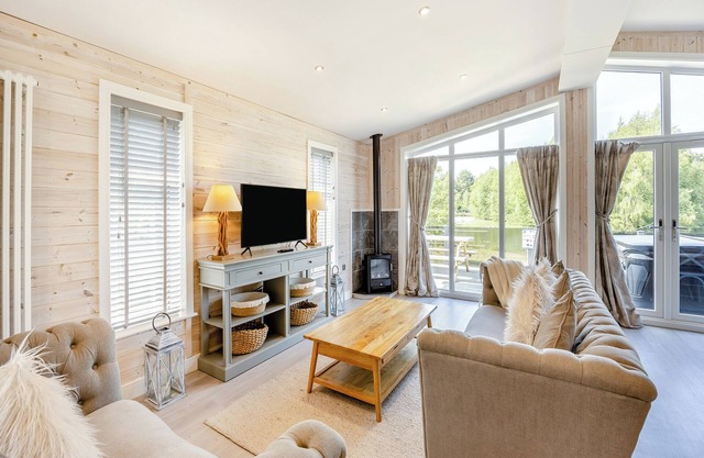 Luxury new Lakeside lodge with spacious and open plan living and kitchen area.