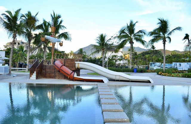 Luxury Oceanfront Condo in Manzanillo