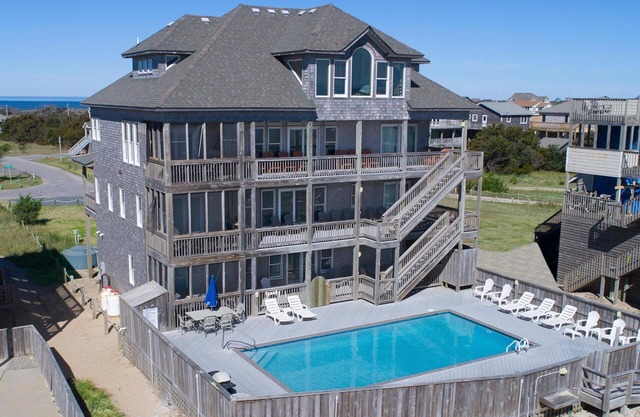 Spectacular Expansive Oceanfront Frisco- Elevador, piscina, jacuzzi, sala de juegos y más