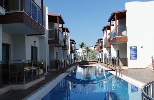 Apartamento de lujo con cocina de 1 dormitorio en alquiler en Turgutreis / Bodrum
