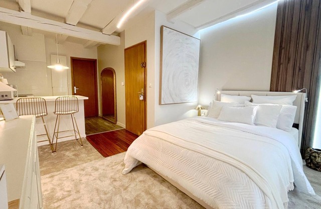 Luxury studio in the heart of town