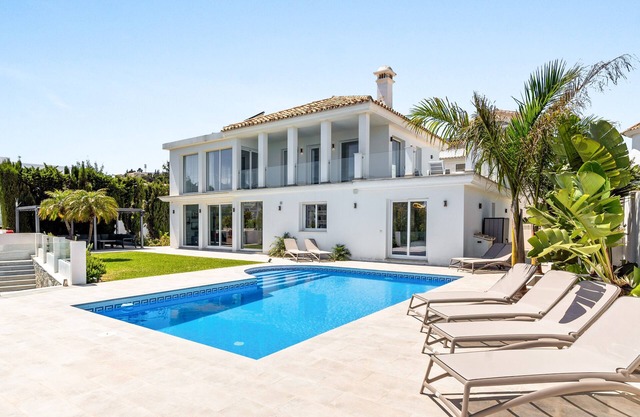 Villa de lujo, Casa Colina, 5 habitaciones con vista al mar a la Cala de Mijas