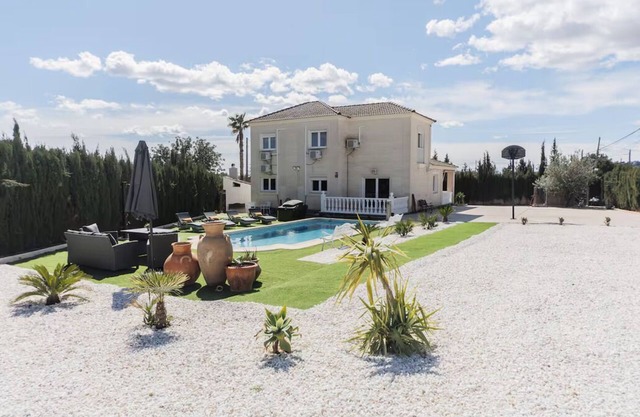 Chalet lujo a 20 min de Valencia