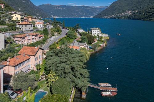 Luxury Villa at Como Lake