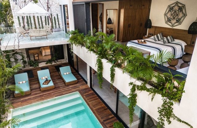 Luxury Villa For 10 Roof-Top with Infinitum Pool-Lounge Areas-4 Bedrooms-5Beds