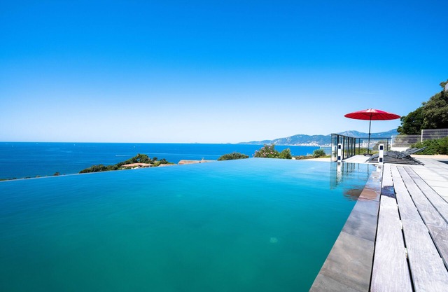 Villa de lujo en la bahía de ajaccio