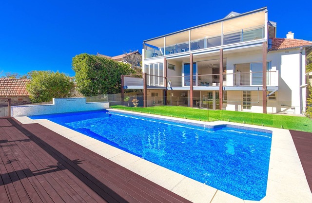 LUXICO - Balmoral Bluewater