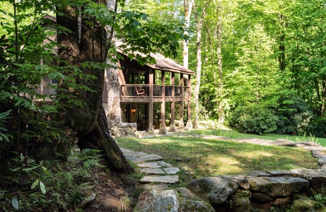 Private Waterfall Lodge en un retiro exclusivo de 450 acres con senderos para caminatas y WiFi