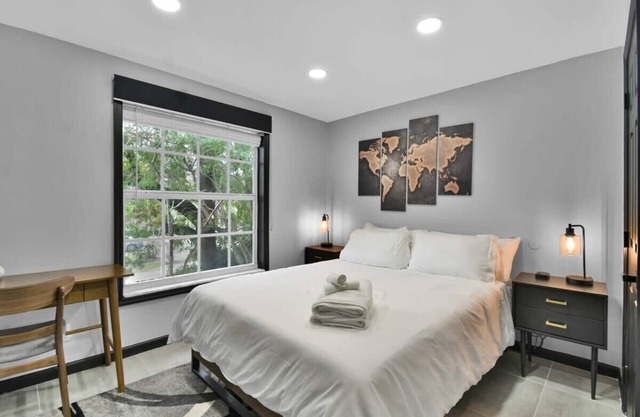 Luxury Wilton Manors Villa: Beach, Style, Comfort!