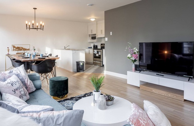 M316 @ 3 BDR Townhouse, estacionamiento gratuito, Jacques-Cartier