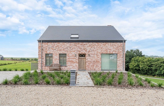 Maison MadArt surround yourself in nature