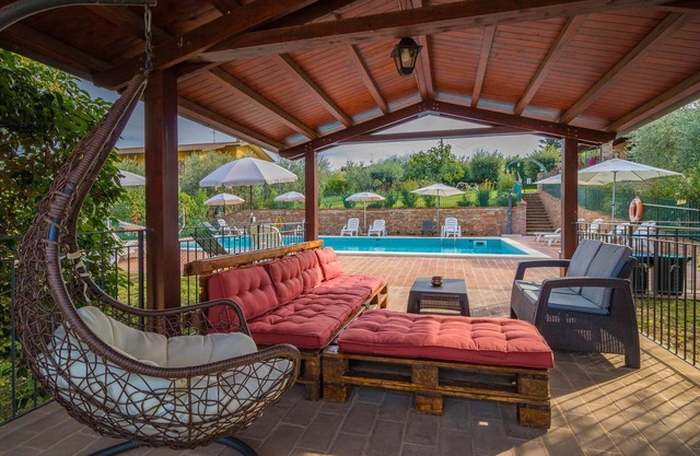 Madone 2, apartamento en un agriturismo. Piscina, WiFi, tenis