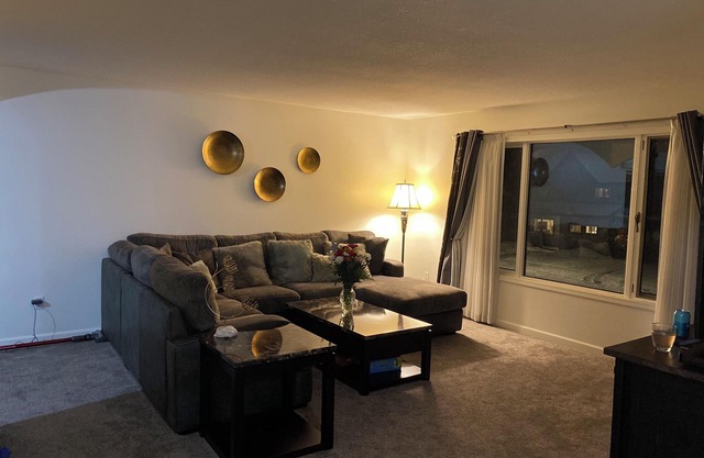 Magnificent 5 bedroom Downtown Home