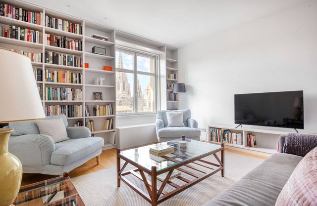 Magnificent El Born 2BR, Great Views, by Blueground
