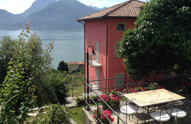 Magnífico apartamento en Sofía con vistas al lago de Como CIR 013248 CNI 00017