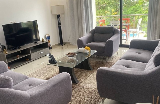 Magnificent T3 with a breathtaking view of a forest