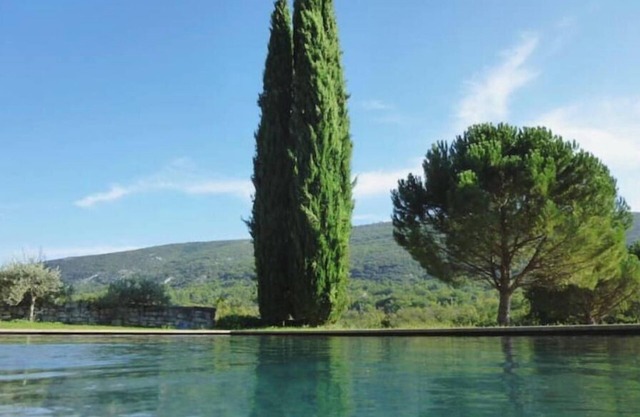 Magnificent villa with swimming pool in the Luberon