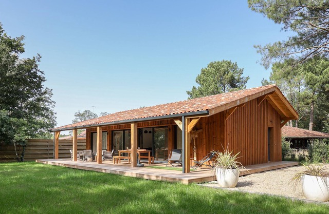 Magnificent villa with garden not overlooked