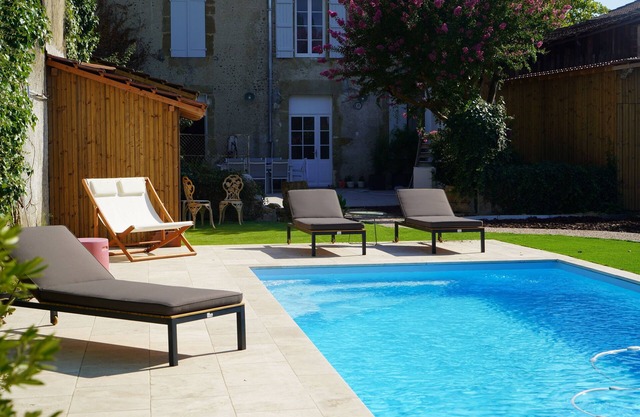 Maison bourgeoise 4bed swimming pool-jacuzzi indoor private parking