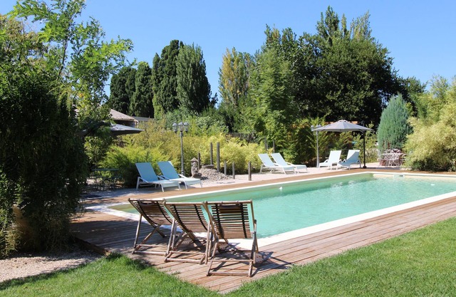 Maison d'Alys between Alpilles and Luberon in the land of Provence