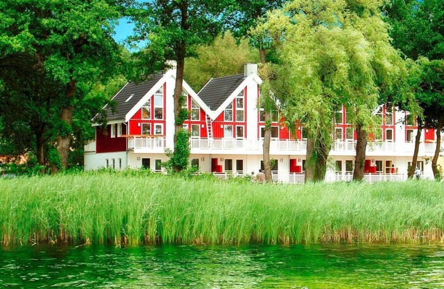 Maisonette-Apartment „Bornholm“ 103m² für 6 Pers. im Schlosspark Bad Saarow, Sauna, Whirlpool und Kamin