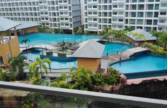 Maldives Laguna Beach Resort 3