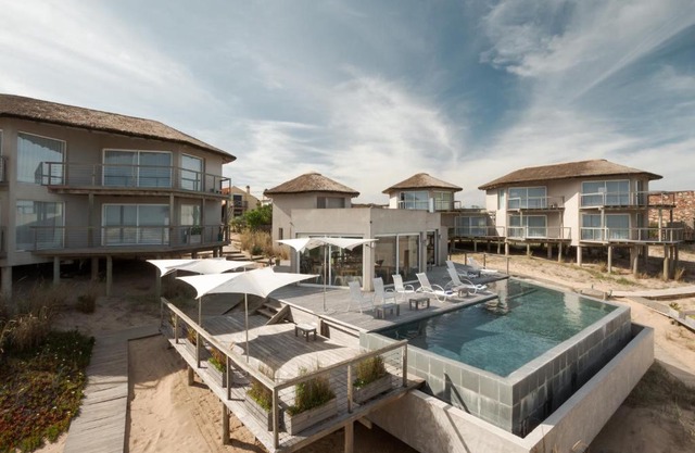MarAdentro Apart Hotel & Suites