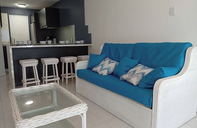 Margarita Island · Luxury 2BR Oceanview Apt w/Pool, Beach, Generator & Gym
