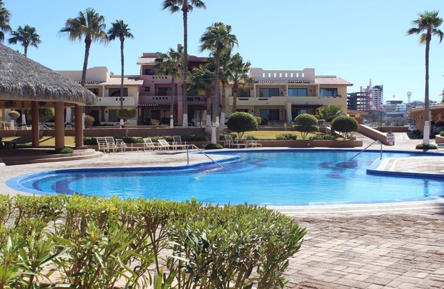 CONDO FRENTE AL MAR, CERCA DE COMPRAS Y RESTAURANTES, MARINA PINACATE 306
