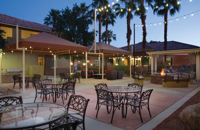 Marriott's Desert Springs Villas II 2 BA/ 2 BATH *** full resort access***