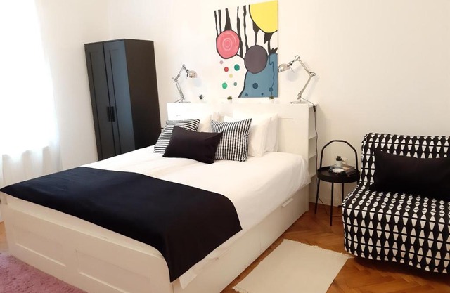 Marshal Urban Downtown apartment